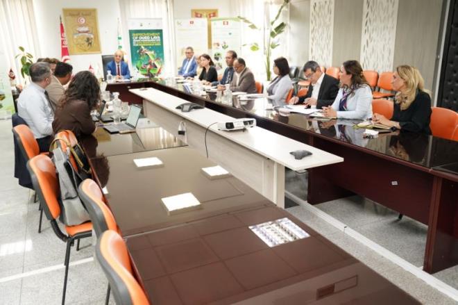 وفد من البنك الدولي يزور تونس في اطار مرافقة برنامج إحداث وحدات لمعالجة وتثمين النفايات المنزلية