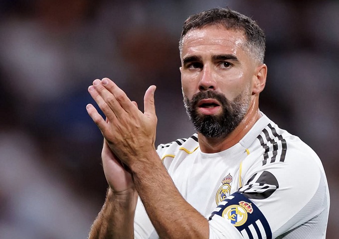 نهاية تجربة كارفاخال مع ريال مدريد 