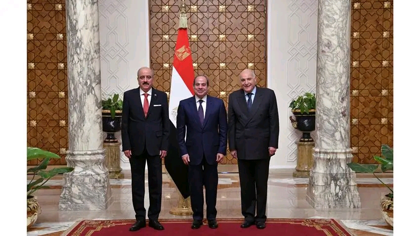  الرئيس المصري يستقبل وزير الخارجية