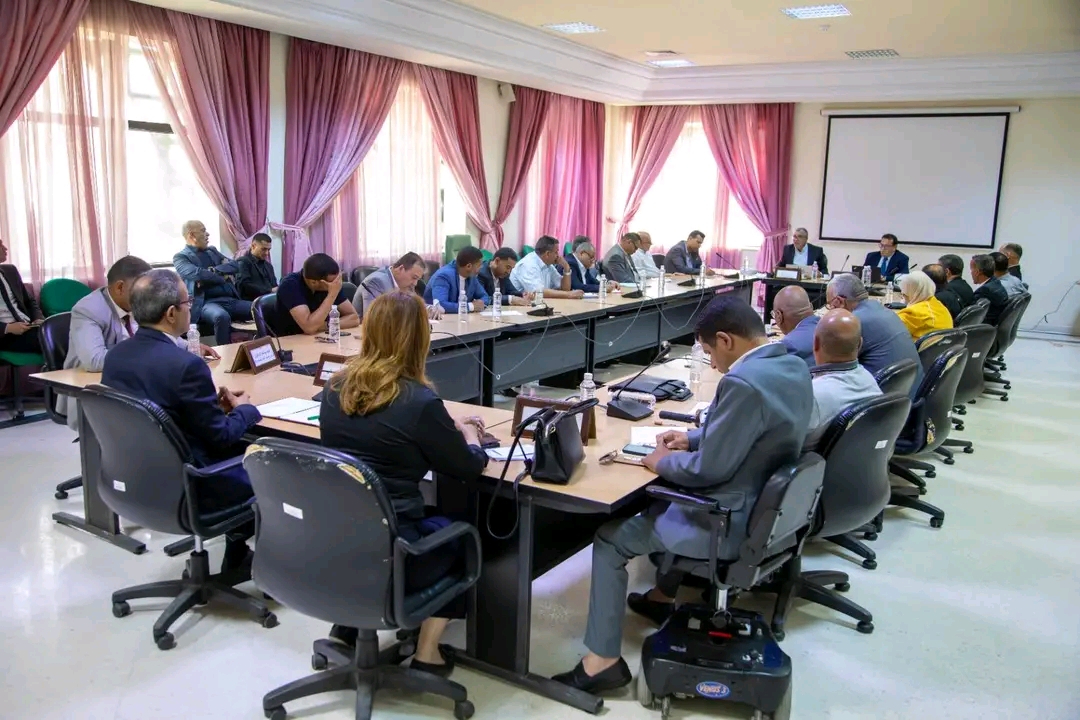 رئيس جمعية الاقتصاديين التونسيين: الدولة تخصص 18% من ميزانيتها في الاستثمار العمومي مقابل 30% قبل 15 سنة