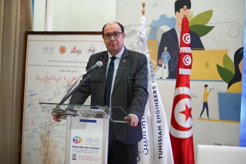 وزير تكنولوجيات الاتصال: رأس المال البشري يظل العامل الحاسم في أي استراتيجية ناجحة للتحول الرقمي