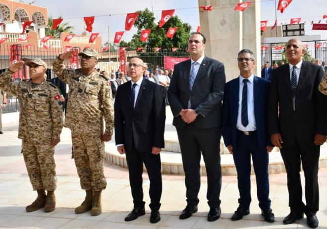 وزير الدفاع يشرف على موكب إحياء الذكرى 68 لمعركة رمادة
