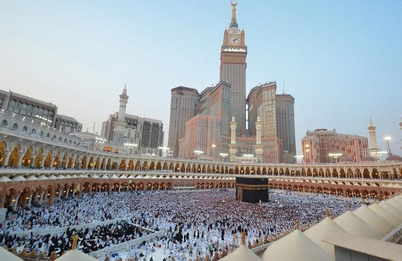 الآلاف يغادرون مكة المكرمة مع انتهاء موسم الحج