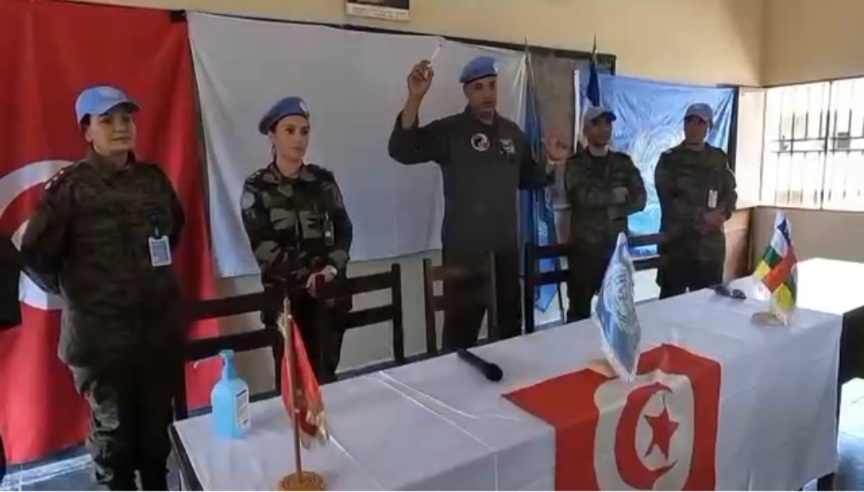 بالفيديو.. الوحدة الجوية التونسية المنتشرة بافريقيا الوسطى تحتفل باليوم العالمي لحفظة السلام