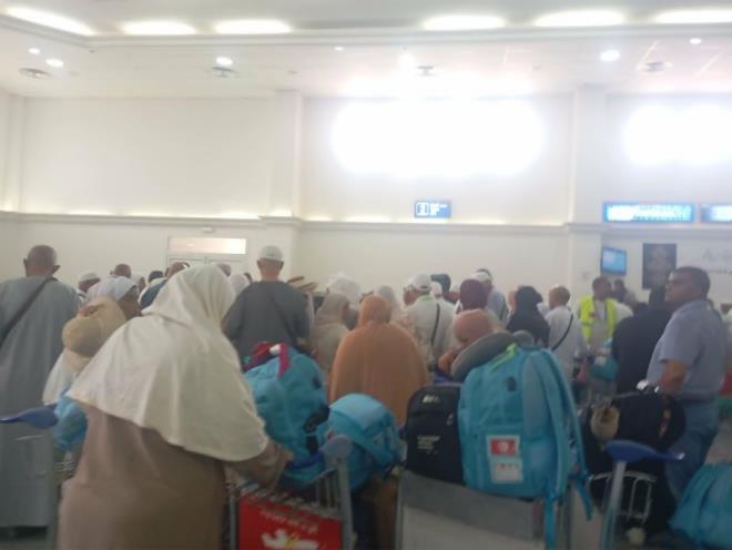  مطار توزر- نفطة الدولي يستقبل رحلة عودة حجيج ولايات توزر وقبلي وقفصة