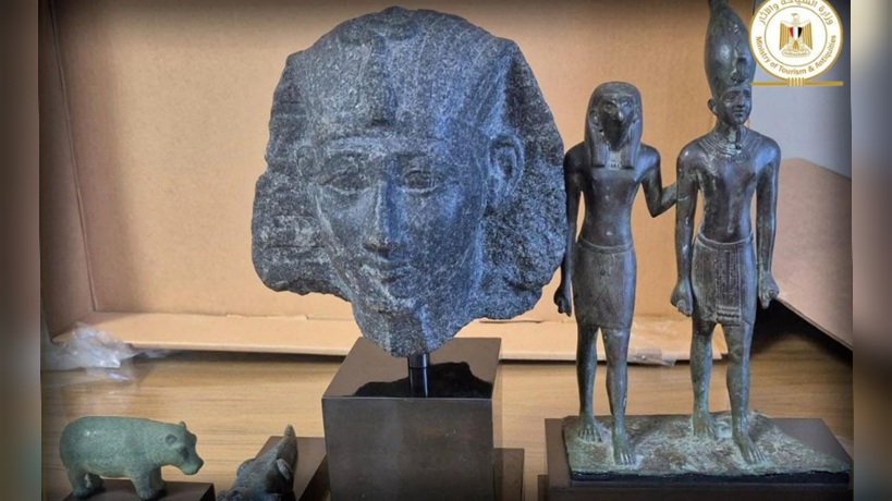 مصر تسترد قطعاً أثرية ثمينة من أمريكا بينها أبو الهول والملك البرونزي