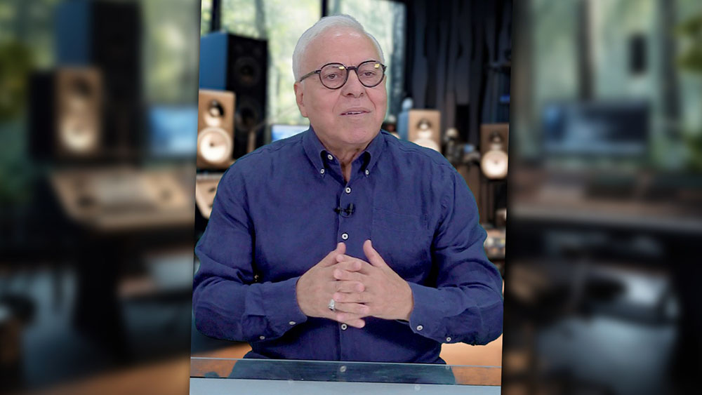 🔴الزين الحداد: معاملة عدد من مديري المهرجانات مع الفنان التونسي مشحونة بكثير من "قلة الاحترام"