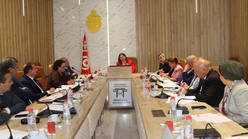 وزيرة المالية تدعو المؤسسات البنكيّة والماليّة إلى مواصلة دعم الميزانية في الفترة القادمة