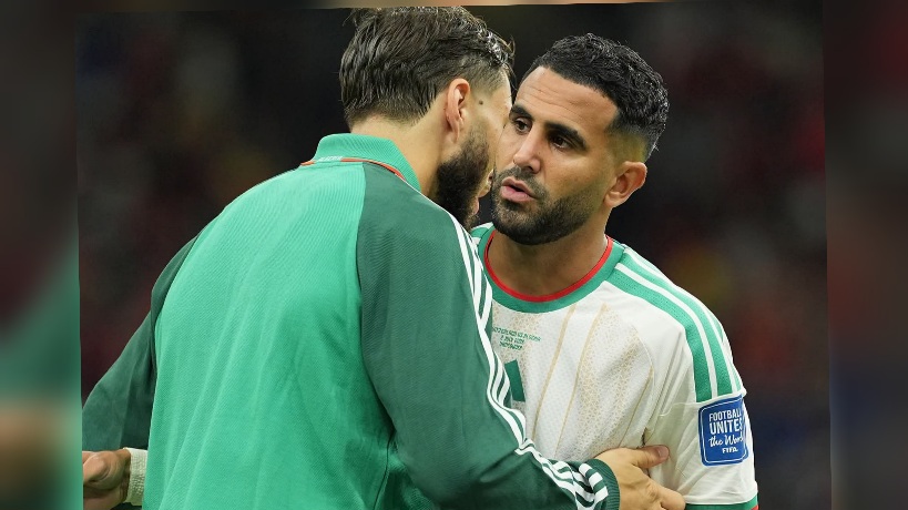 رياض محرز يعتزل اللعب دوليا 
