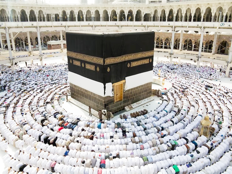    اجتماعات وإطلاق منظومة جودة لاسترجاع الثقة..   استعداد مبكر لموسم العمرة.. ووعود بالتصدي للتجاوزات   