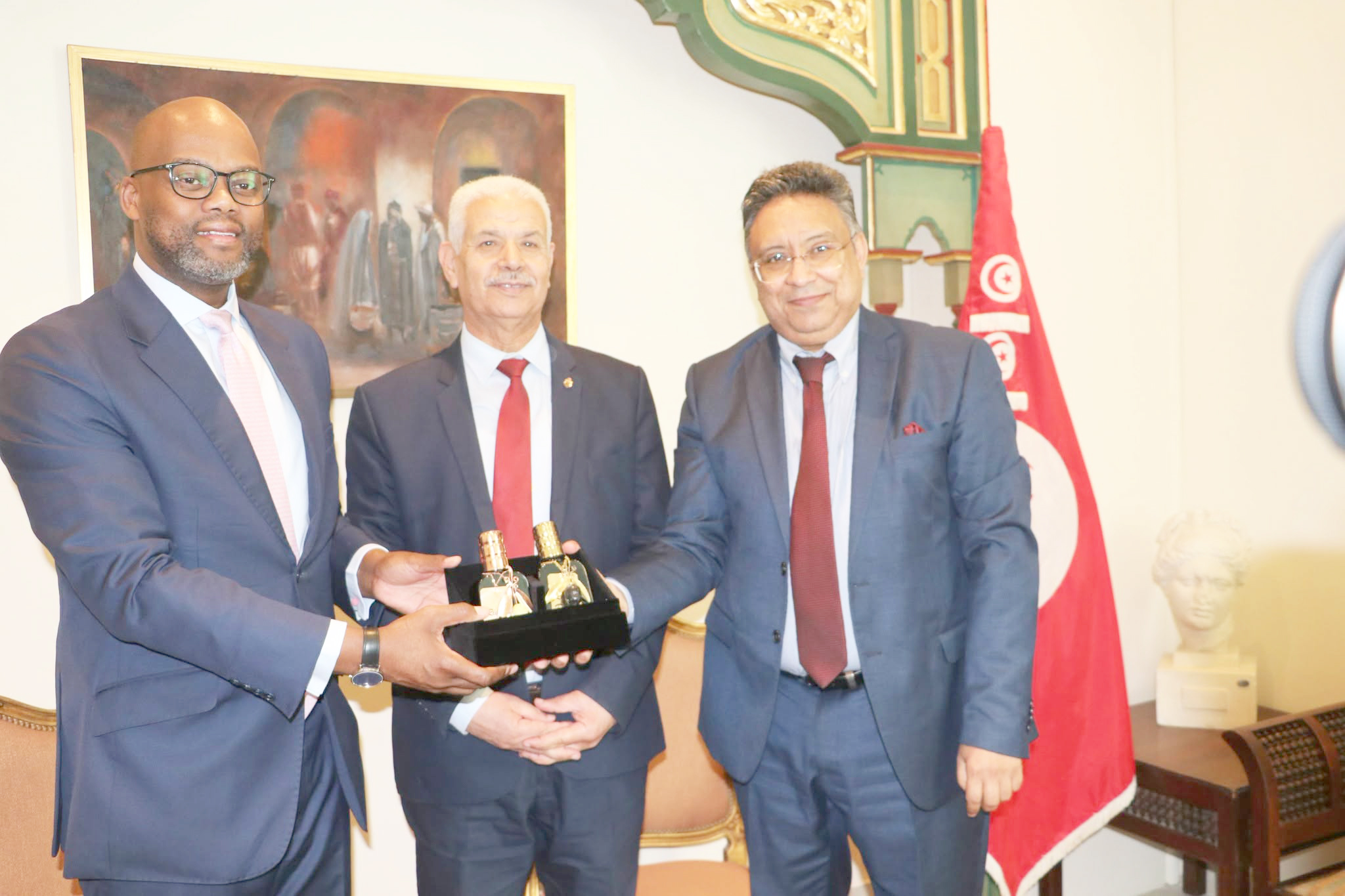 بفضل الاستقرار الاقتصادي.. تونس تُدير بنجاعة المنظومة الترويجية لمنتوجاتها في العديد من القطاعات