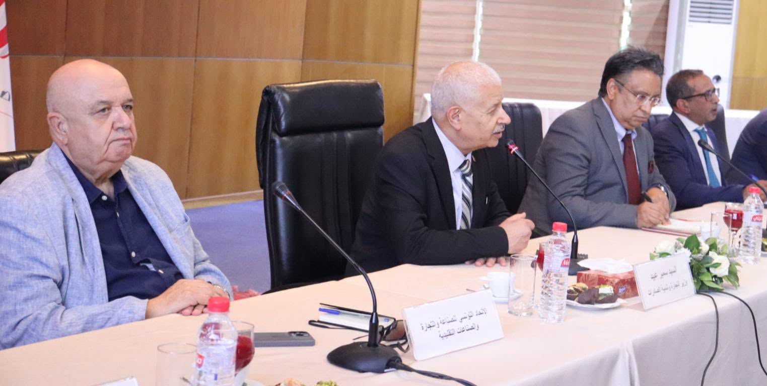 وزير التجارة: مطالبون بالمحافظة على مكانة تونس على مستوى التصدير والعمل على تعزيز إشعاعها