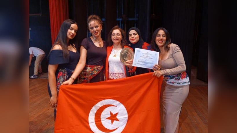 طالبة تونسية تحرز جائزة أفضل ممثلة في المهرجان الدولي للمسرح الجامعي بالدار البيضاء