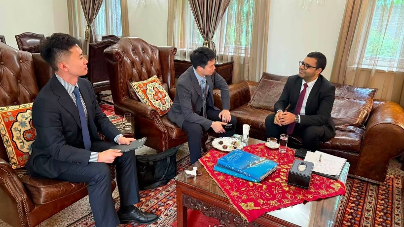 بحث سبل تفعيل التعاون بين تونس والصندوق الصيني الإفريقي للتنمية لتعزيز الاستثمارات الصينية