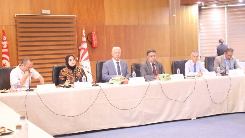 انعقاد الاجتماع الأول لفريق العمل المكلف بوضـع ملامح الاستراتيجية الاتصالية والترويجية لتصدير زيت الزيتون