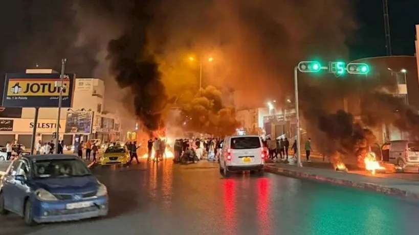تصعيد جديد في طرابلس.. محتجون يغلقون مقر وزارة الخارجية الليبية