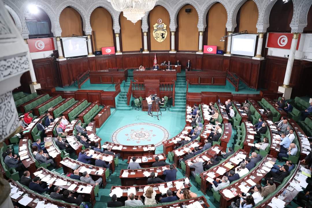 البرلمان يستأنف غدا الأربعاء النظر في عدد من مشاريع القوانين
