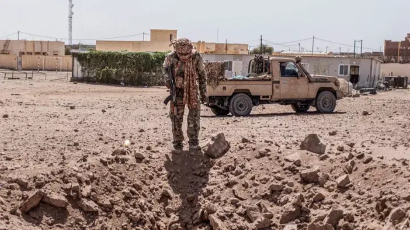 مقتل 10 جنود في هجوم على معسكر للجيش المالي وسط البلاد