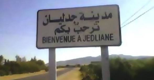 جدليان.. سيارة تهريب تدهس شابا من ذوي الاعاقة العضوية 