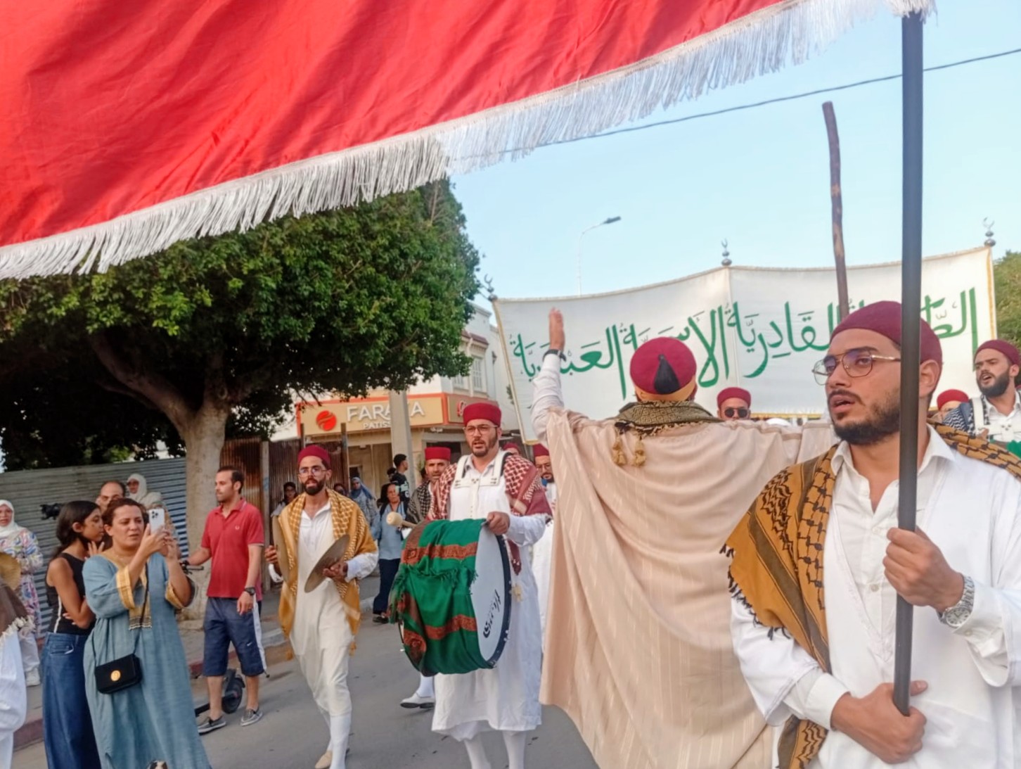 القيروان.. "خرجة صفاقسية" تضفي أجواء روحانية على احتفالات المولد النبوي
