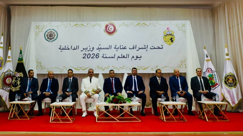 وزير الدّاخليّة يُكرّمُ المُتفوّقين في الامتحانات الوطنية  من أبناء أعوان وإطارات الوزارة