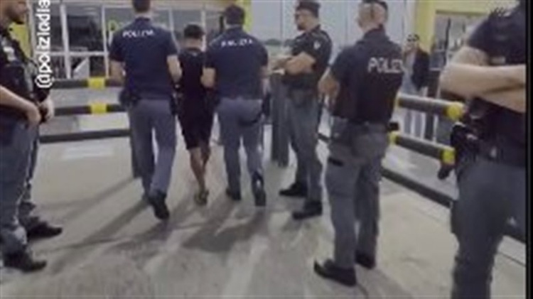 إيطاليا.. ترحيل 23 مصريا لديهم سجلات جنائية