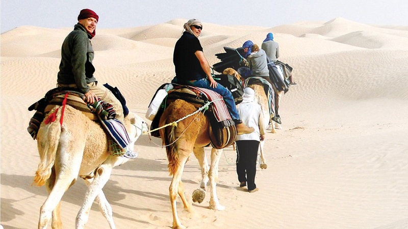 آخر الاستعدادات لذروة نشاط السياحة الصحراوية والواحية 