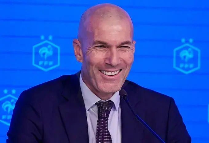منتخب فرنسا: زين الدين زيدان يكشف عن قائمته الرسمية الأولى