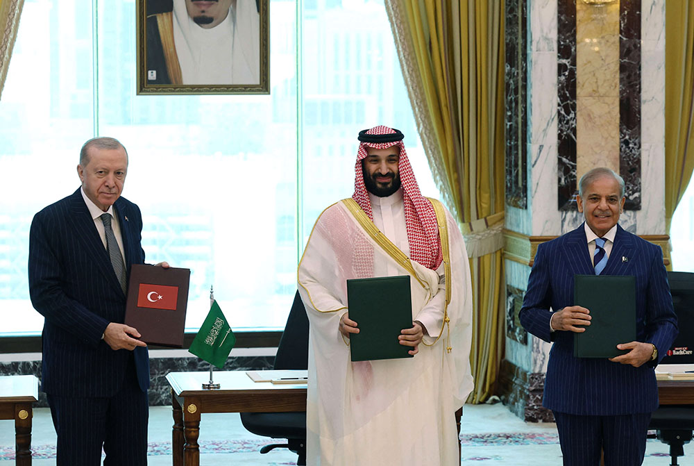 اجتماع مرتقب لرؤساء أركان دول "تحالف مكة للدفاع" لبحث مساندة السعودية
