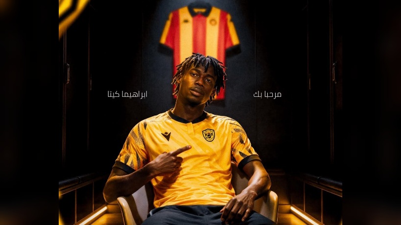 مدافع الترجي في الدوري الليبي 