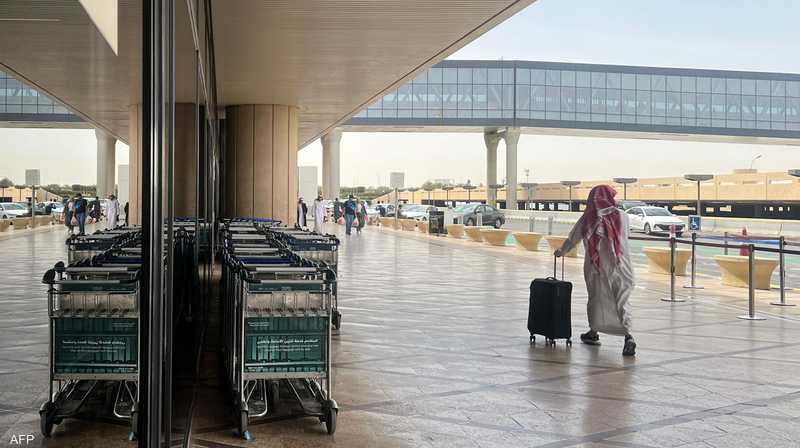  إدانات عربية ودولية للهجوم الحوثي على مطار الملك خالد بالرياض