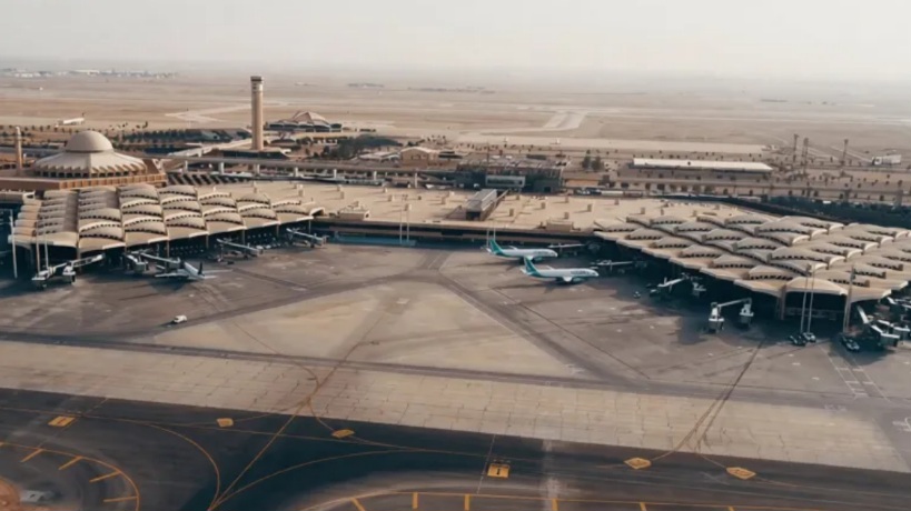 تمديد إغلاق مطار الرياض الدولي حتى يوم السبت