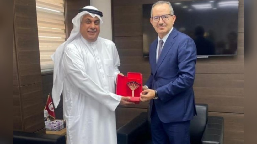 مدير عام وكالة الاستثمار الخارجي وسفير مملكة البحرين يبحثان دفع مشروع "المرفأ المالي" 