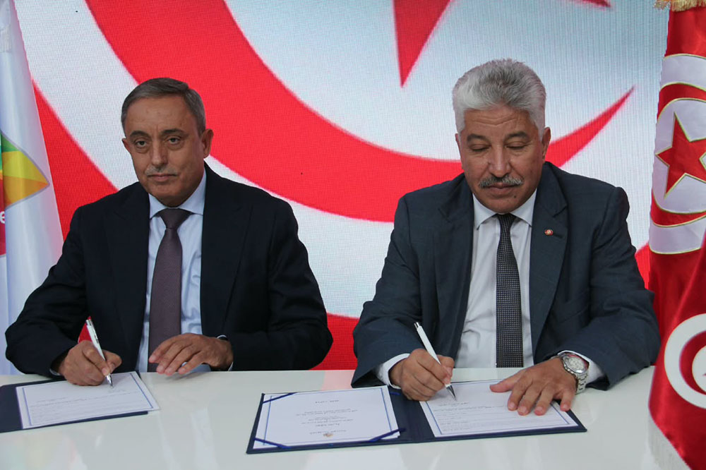 🔴توقيع إتفاقية الشراكة الاستراتيجية بين وزارة التشغيل والتكوين المهني وشركة اتصالات تونس