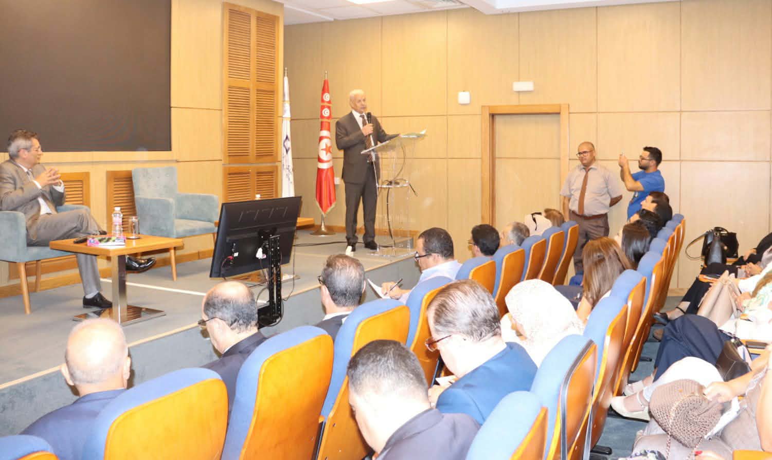 تمويلات بـ3.2 مليارات دينار لقطاع زيت الزيتون.. تونس تراهن على تعزيز الصادرات ورفع القيمة المضافة