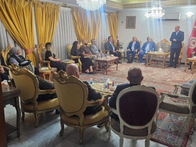 وزير الخارجية يستمع إلى مشاغل أفراد الجالية التونسية والكفاءات المقيمة بالعراق
