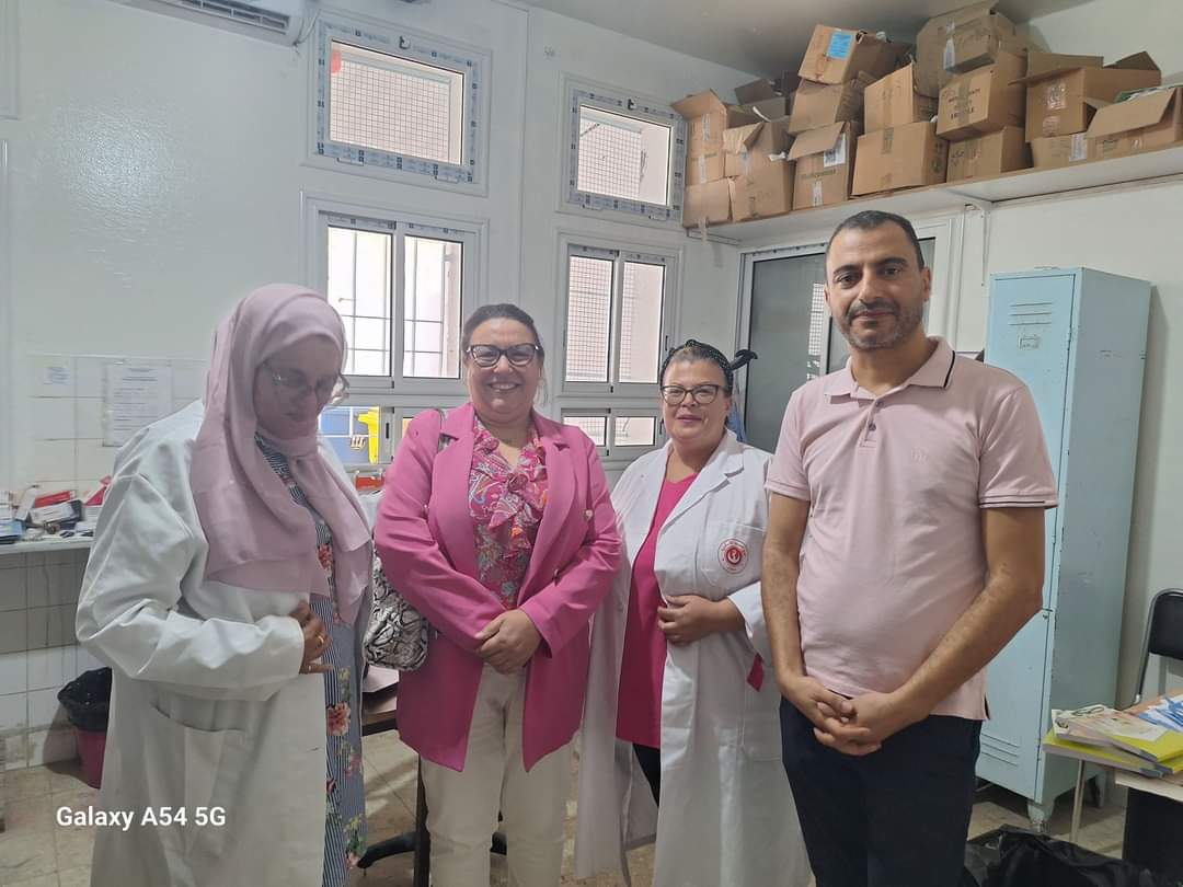 بمناسبة شهر اكتوبر الوردي.. حملات تثقيفية و تحسيسية بكافة الدوائر الصحية بولاية نابل 2 FB_IMG_1728645564173.jpg