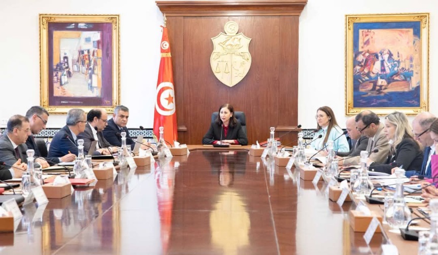 رئاسة الحكومة.. مجلس وزاري يقر إجراءات لفائدة التونسيين بالخارج هذه تفاصيلها