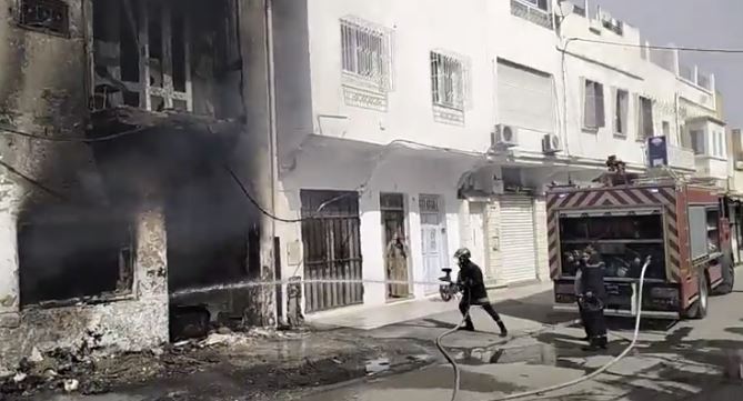 القيروان..حريق يندلع للمرة الثانية في مستودع للخردة في وسط المدينة 1 received_563604309332326.jpeg
